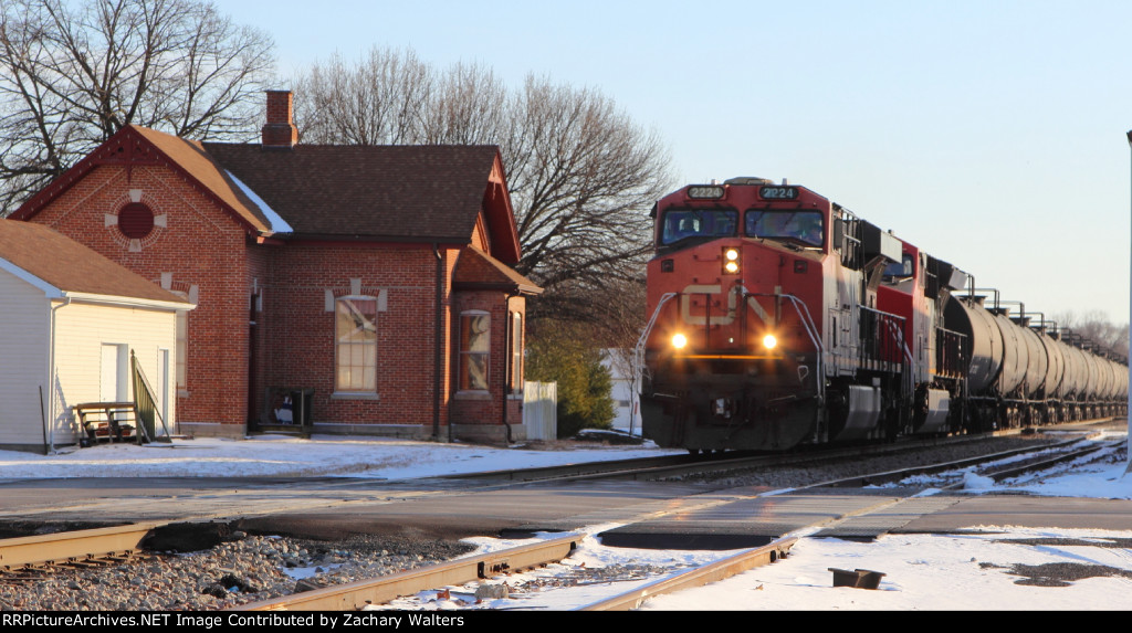 CN 2224